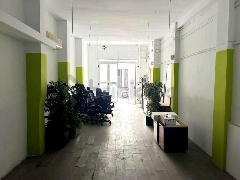 Foto 8a48a0fd-d900-4b4f-8cae-2dadb61a32ca. Local commercial dans Sant Antoni Barcelona