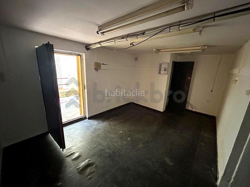 Foto f1700e49-3ab3-45dc-b653-eda30435f1f8. Local commercial dans Sant Antoni Barcelona