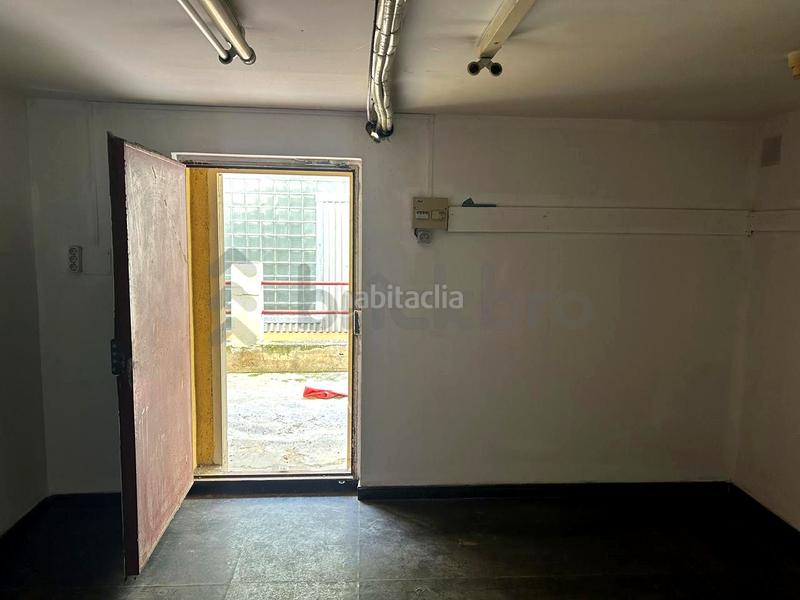 Foto f58c3fc5-d3c5-4207-87fa-7cb5f15aac72. Local commercial dans Sant Antoni Barcelona