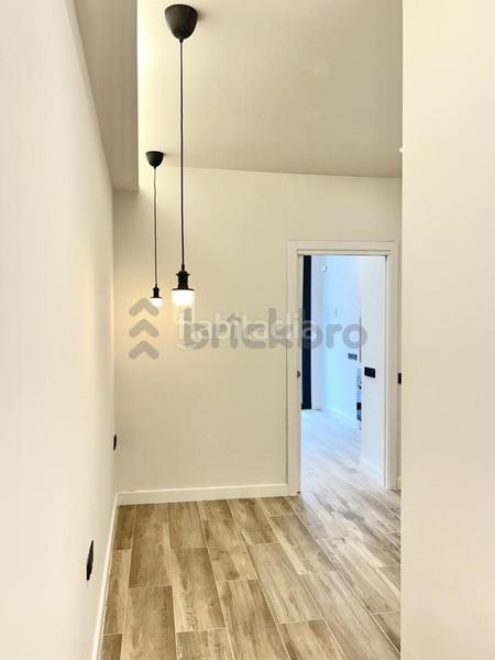 Foto 0c7c1785-d0d9-4538-ae23-e3bdf2f5f6f0. Local comercial local en carrer de pàdua en Putget - Farró Barcelona