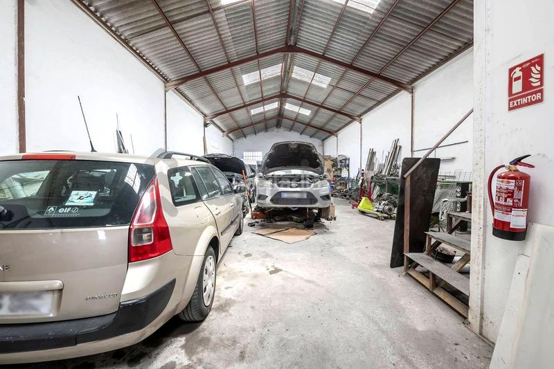 Foto a9966302-1b1e-446d-bc5e-bfbb6a502acb. Industrial building in Humanes de Madrid