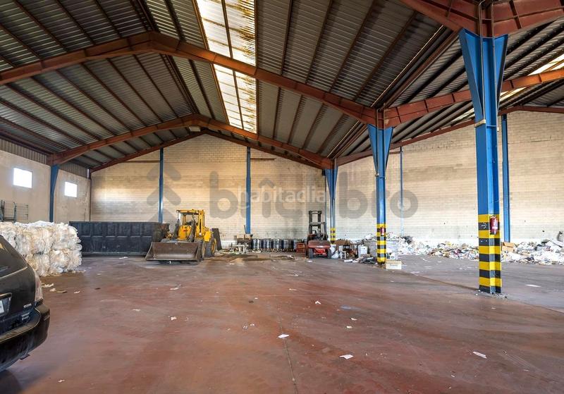 Foto 5e9c30a6-8bae-41bf-8a4e-73bf3ed186e5. Miete fabrikhalle in Leganés norte Leganés
