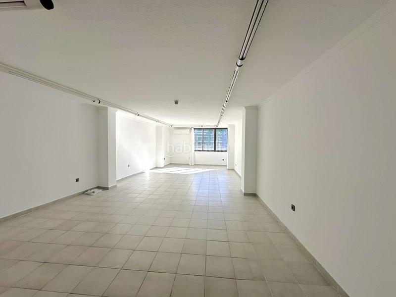 Foto 682cfbce-a7c8-43d2-9fdb-37ae1cfaeb00. Oficina  en venta en calle calabria en La Nova Esquerra de l´Eixample Barcelona