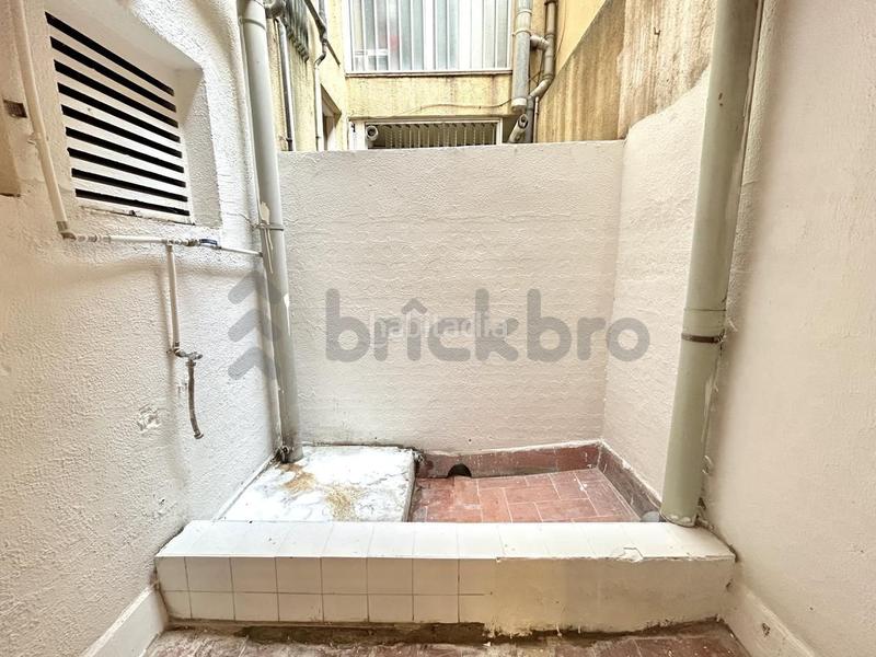 Foto adbbc10b-7e70-4d01-8763-e70be7c753e3. Estudio  en carrer de pàdua en Putget - Farró Barcelona
