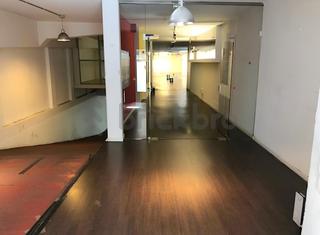 Business premise in Carrer de les Camèlies