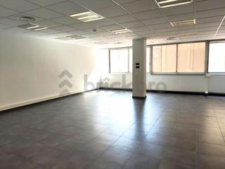 Office space in Carrer de Buenos Aires