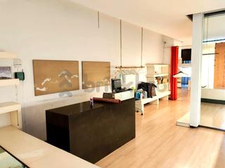 Location Local commercial  Carrer de balmes. Local en carrer de balmes  barcelona
