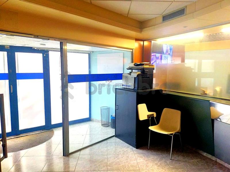 Foto 598abfbb-b9a6-45fd-b9b4-e2f3173ea6c1. Local commercial dans La Verneda - La Pau Barcelona