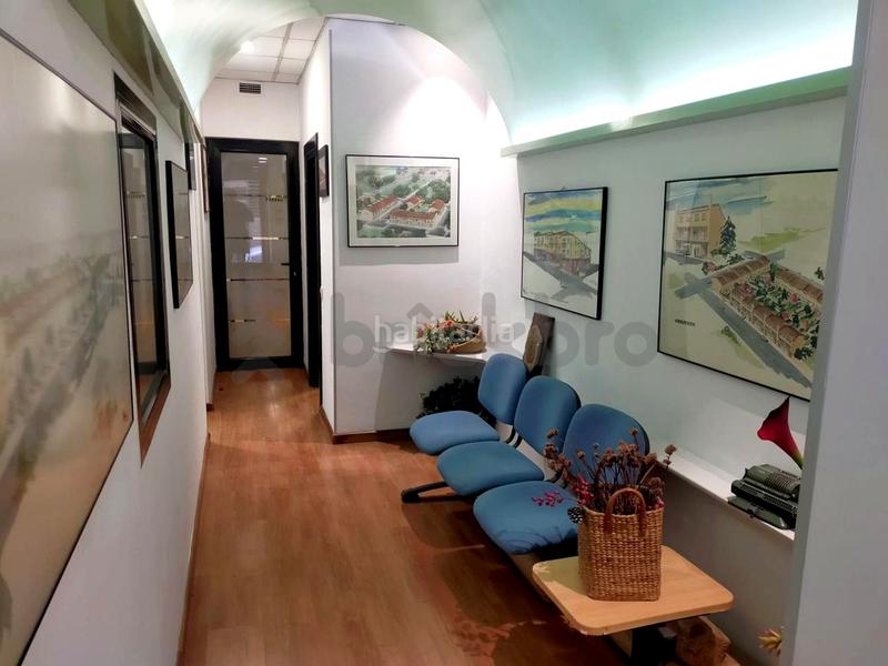 Foto 0f1b0458-30c7-4fa0-a382-94bf8c1830d1. Business premise in Sants-Badal Barcelona