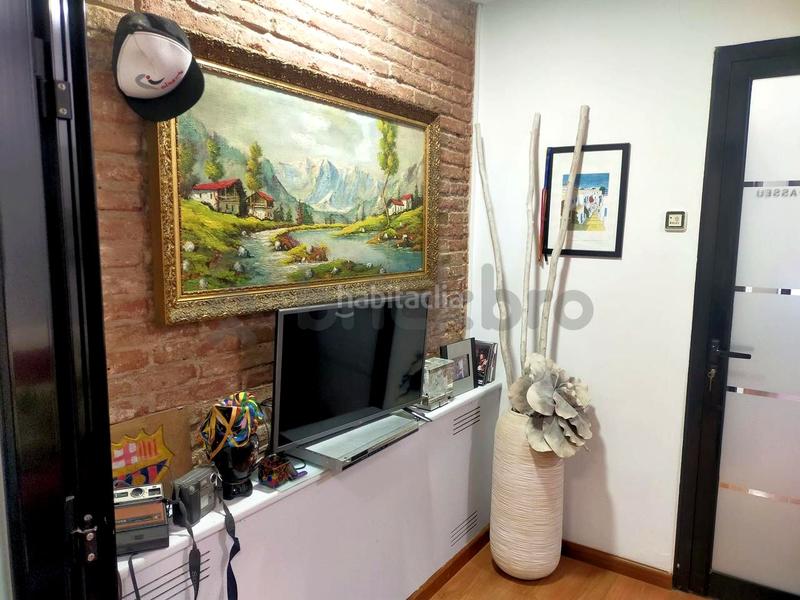 Foto e4ed62f2-57cf-4d5f-96ae-bd89454b8343. Business premise in Sants-Badal Barcelona