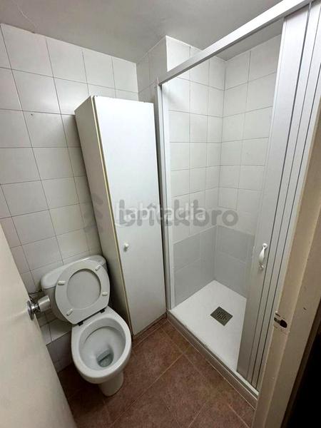 Foto 87fc43c7-269f-4b28-baa6-c88f8d64bc3e. Affitto locale commerciale in Centre Cornellà de Llobregat