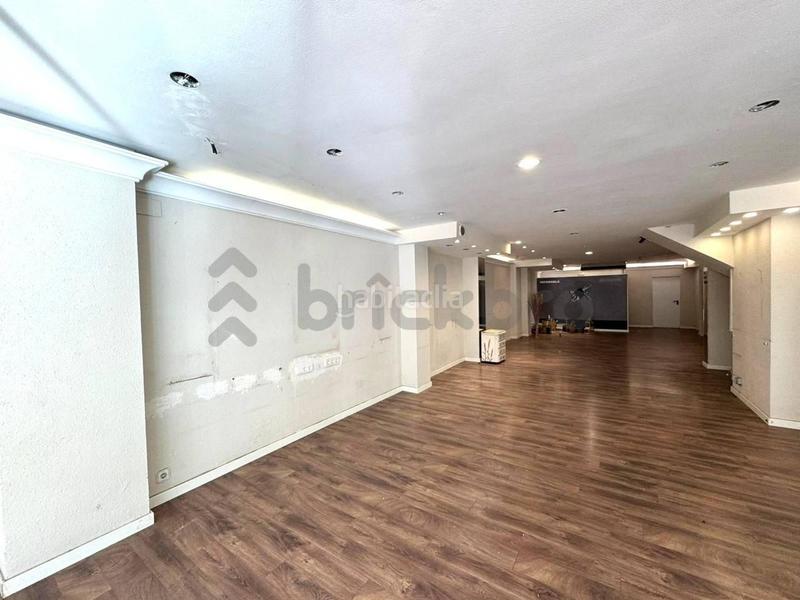 Foto 8b4532ab-0404-45d6-82df-92684d2ee0a4. Affitto locale commerciale in Centre Cornellà de Llobregat