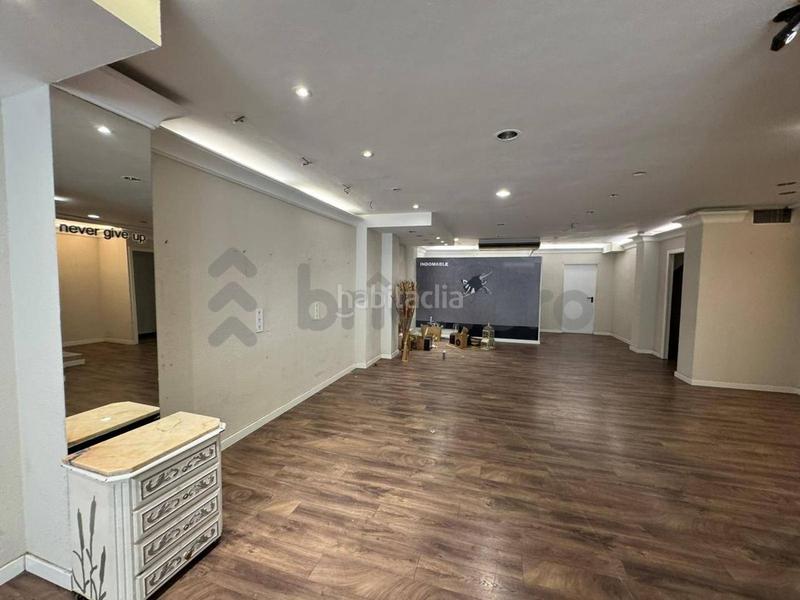 Foto e5d6f695-3877-4eaa-87dd-40a0869a596d. Lloguer local comercial a Centre Cornellà de Llobregat