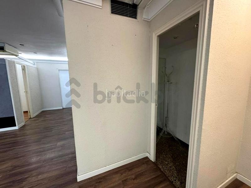 Foto 5947fb47-51ab-4218-8d2d-12c29e669a1a. Location local commercial dans Centre Cornellà de Llobregat