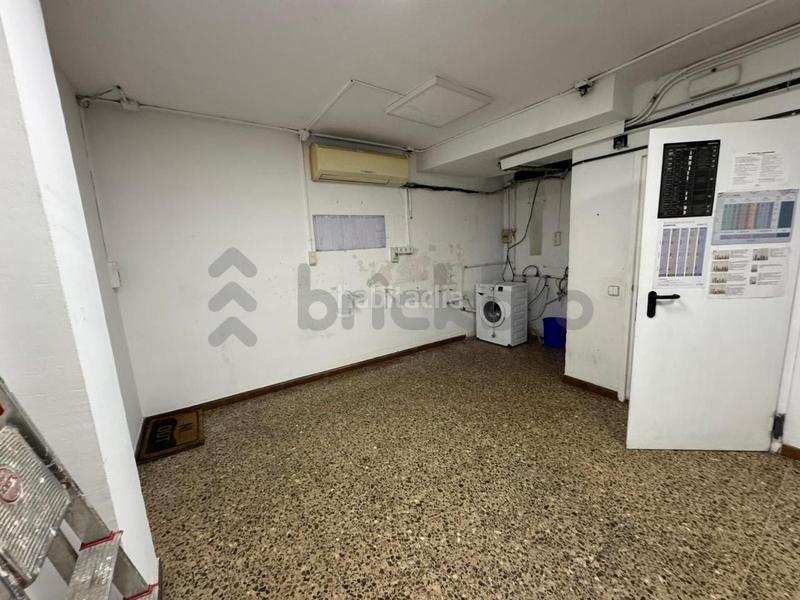 Foto 6b52c678-8bd8-4682-9d61-00e504eed240. Location local commercial dans Centre Cornellà de Llobregat