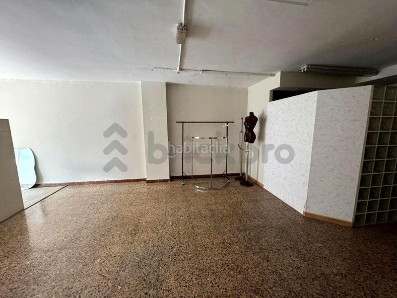 Foto c88abbcb-fabc-4c98-ae0e-4dd71ff108a8. Location local commercial dans Centre Cornellà de Llobregat