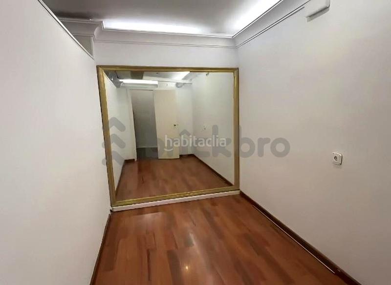 Foto 273983de-9ada-40ac-8e70-14641dbf0b22. Miete geschäftsraum in Centre Cornellà de Llobregat