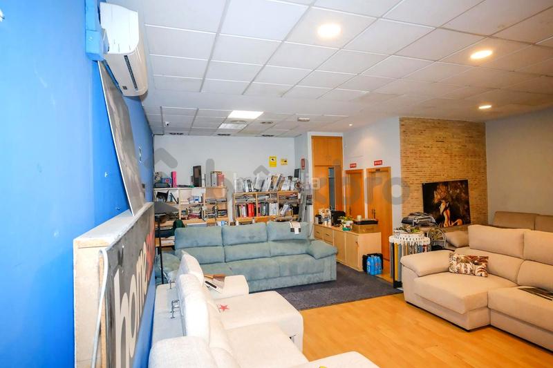 Foto 210beafd-7b57-4ff3-8215-9bc8ba1c682b. Geschäftsraum in Torrefiel Valencia