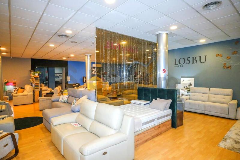 Foto 7214f068-cbd1-40c4-b52d-6ddb7c3b7669. Geschäftsraum in Torrefiel Valencia