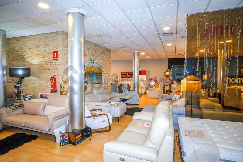 Foto b56d8989-f987-438c-b68b-66805f752d61. Geschäftsraum in Torrefiel Valencia