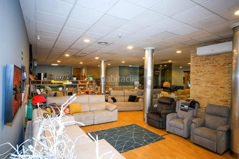 Foto c573136a-1f87-42ee-ba30-3aeac0d16a79. Geschäftsraum in Torrefiel Valencia