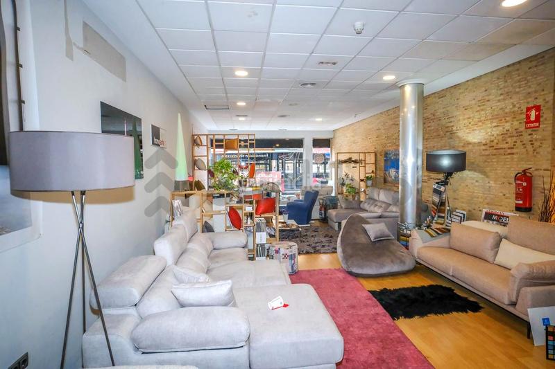 Foto e0c1174e-59c9-428f-b155-197381660c0f. Geschäftsraum in Torrefiel Valencia