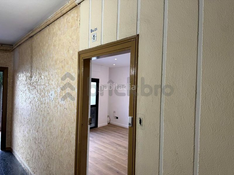 Foto 09cc6287-ea5a-4be8-8584-b131bad4fe39. Local comercial a Vilapicina - Torre Llobeta Barcelona