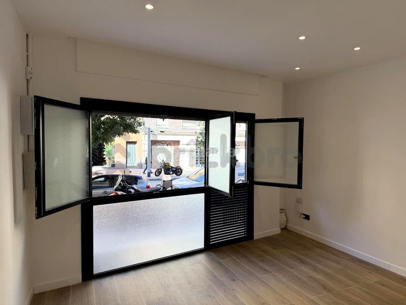 Foto b7d3cb51-c80e-4e3e-a26c-eabfa6cb99c1. Local comercial a Vilapicina - Torre Llobeta Barcelona