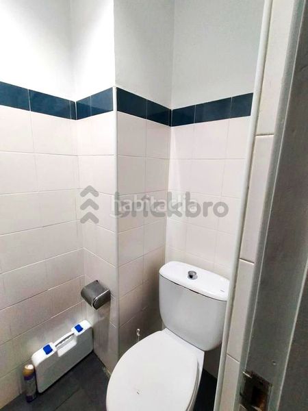 Foto ccfbcd5f-9b8e-496f-bfd2-9c58a1b8f057. Business premise in La Vila Olímpica del Poblenou Barcelona