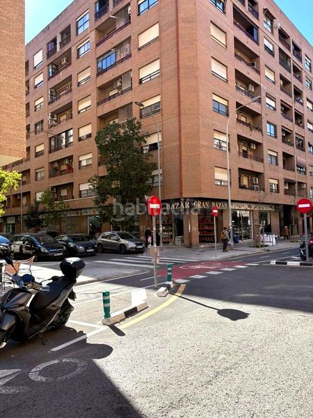 Foto 61049188-a0f9-4fb7-bbc1-c64e73472176. Local comercial a Beteró Valencia