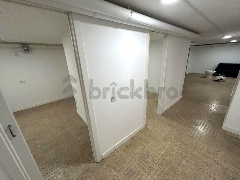 Foto b8535c58-8353-4d4a-85e9-2fe4048756b4. Local comercial a Congrés - Indians Barcelona