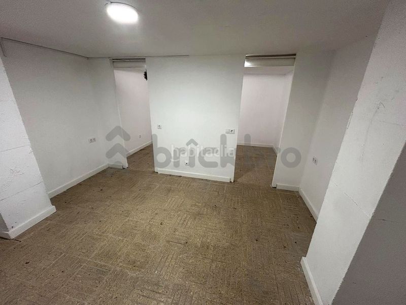 Foto f15b1a32-dbc9-4cdf-bb38-ee7816177149. Local comercial a Congrés - Indians Barcelona