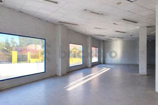 Rent Business premise  De la legión. Local en avenida de la legión  antequera