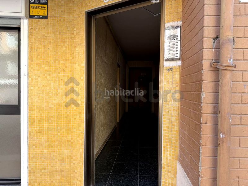 Foto 0b3a462d-d4cb-4adc-b902-905d7d0ec237. Estudi a Vilapicina - Torre Llobeta Barcelona