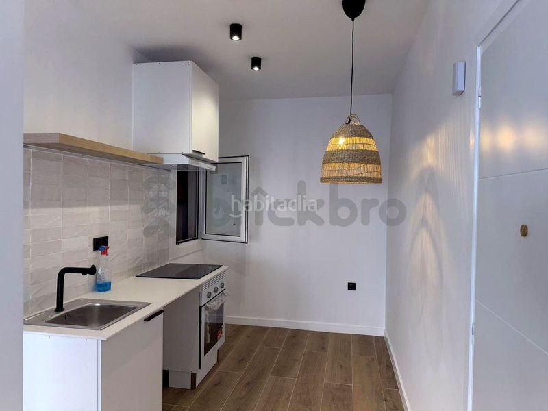 Foto 3fc8ed0c-b55f-439c-97b4-fa95c9f6022e. Estudi a Vilapicina - Torre Llobeta Barcelona