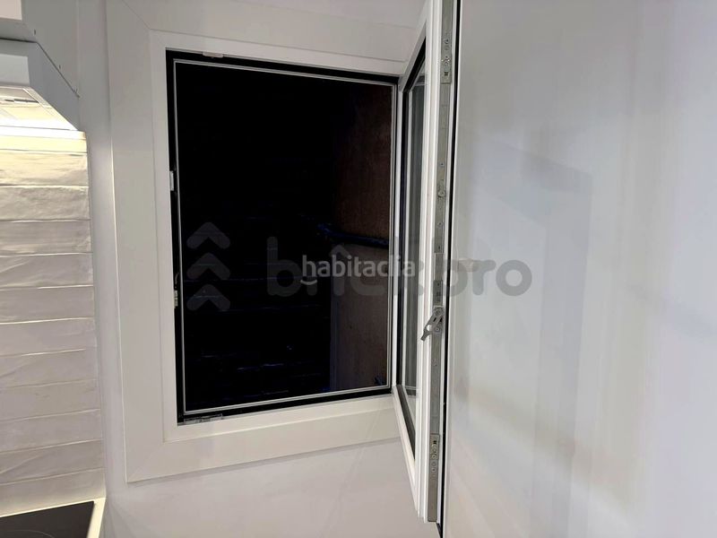 Foto 5c051262-098e-4804-afb4-b91064f84c57. Estudi a Vilapicina - Torre Llobeta Barcelona