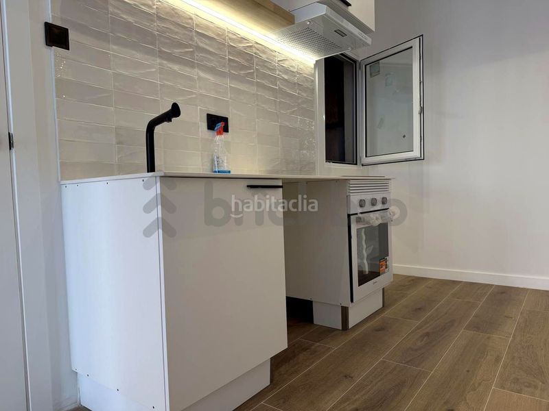 Foto 6cec3a07-2fbe-4f08-b13a-aefcd9cd009b. Estudi a Vilapicina - Torre Llobeta Barcelona