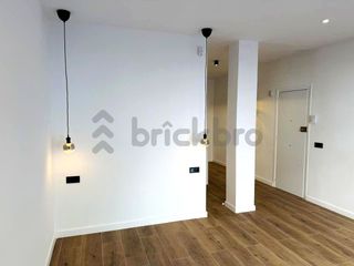 Studio  D'antoni costa. Estudio en carrer dantoni costa  barcelona