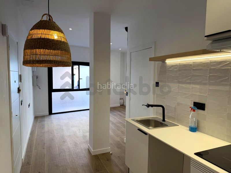 Foto db720132-3bd3-48f3-aa04-d00693c305b8. Estudi a Vilapicina - Torre Llobeta Barcelona