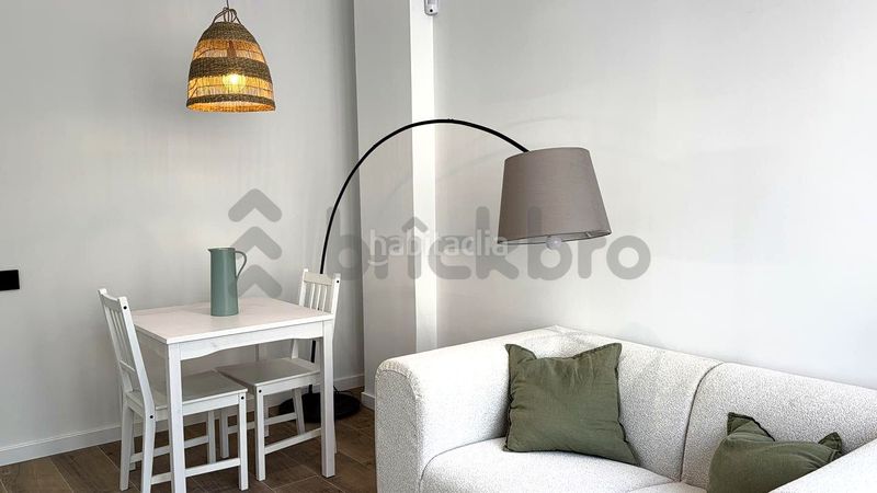 Foto 6e9b38d0-fe91-427a-acf0-bce11a8d6843. Estudi a Sant Andreu de Palomar Barcelona