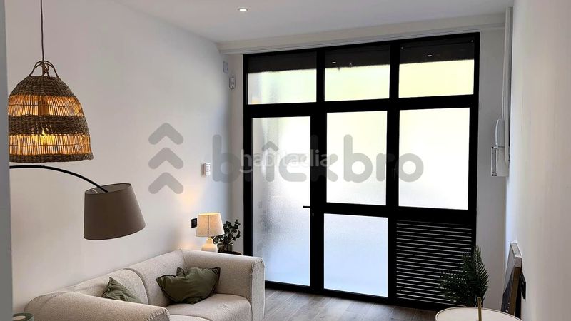 Foto a2886427-a1c3-4e69-b5b3-acd47f0af35e. Estudi a Sant Andreu de Palomar Barcelona