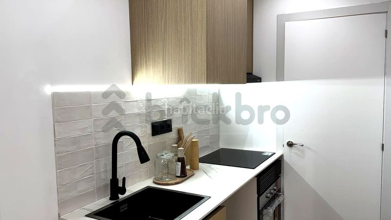 Foto d95373d1-f2f3-4597-b648-5d395c21bd7c. Estudi a Sant Andreu de Palomar Barcelona