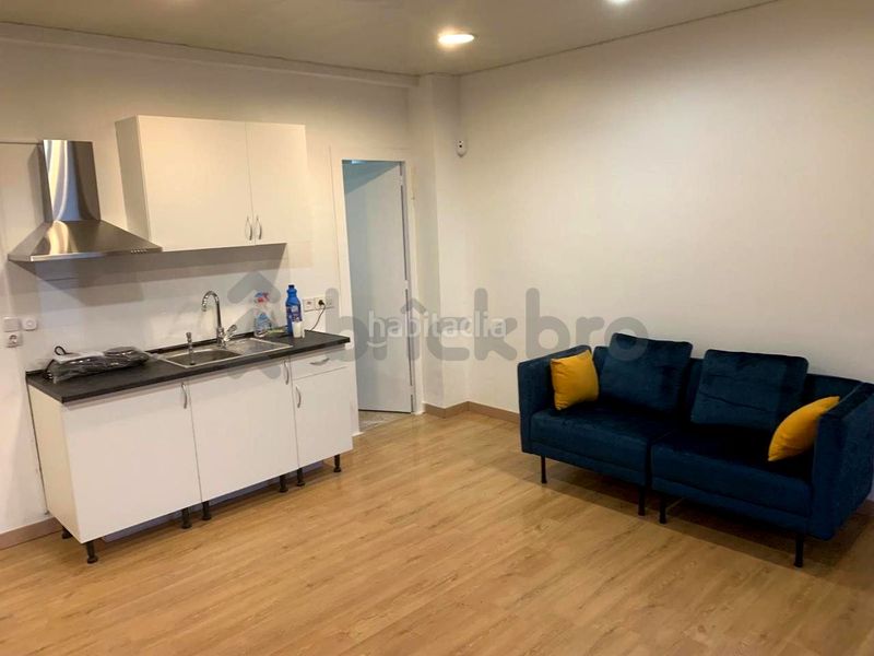 Foto ba60022e-f7fc-4098-9b27-ebfb5a9c4be6. Local comercial a Centre-Nucli Antic Premià de Mar