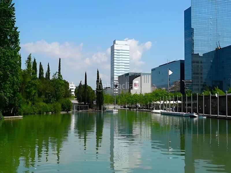 Foto 680d9d03-14ee-489f-8882-55fa3c5f4c9b. Local comercial a Centre Sabadell