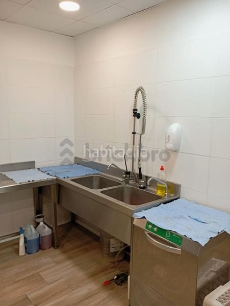 Foto 0eb0b026-7039-49fc-b5e5-017641fc3ef2. Traspàs local comercial a Centre Sabadell