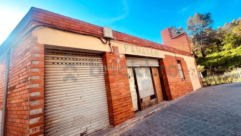 Foto 9d169bf0-30cd-49a2-9c58-15344ebb04b4. Edifici a Can Roses Rubí