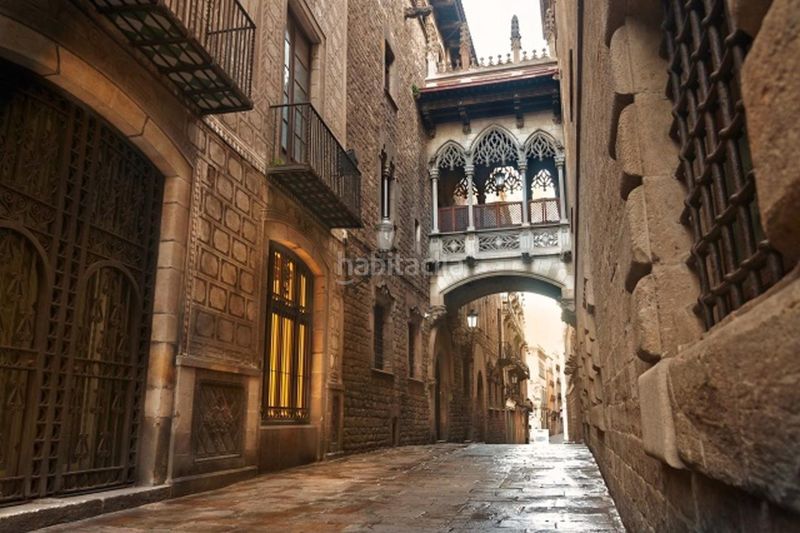 Foto 099eca9b-22d1-4003-90a4-dfa21f83b245. Local comercial a Gòtic Barcelona