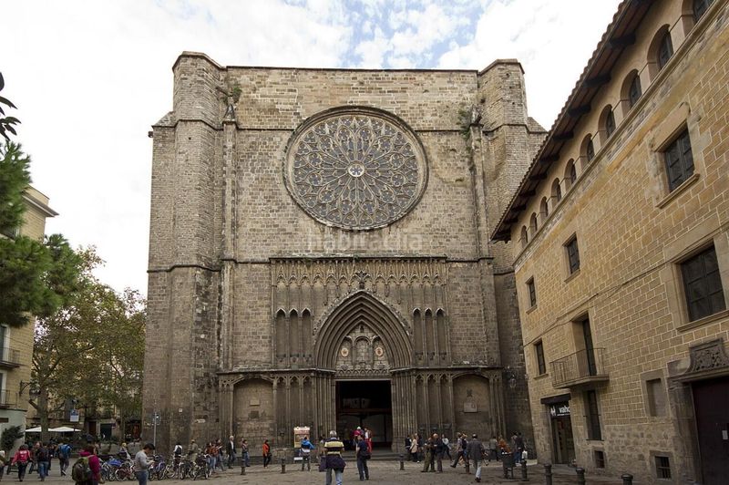 Foto f26f7324-f306-4e92-849b-75049e2657b1. Local comercial a Gòtic Barcelona