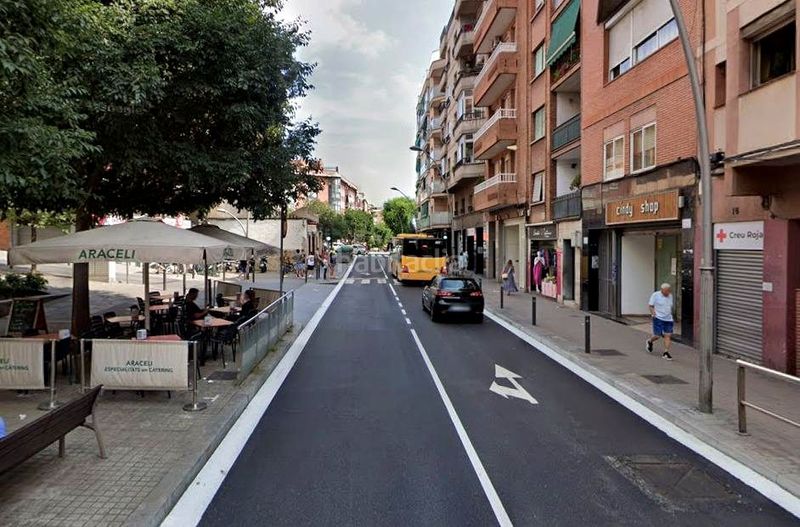 Foto 7941dba1-9c43-4002-a0bf-8c83ff7f3992. Local comercial a Riu Nord Santa Coloma de Gramenet