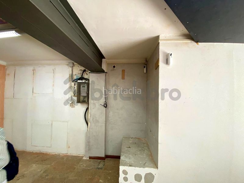 Foto e6b5507a-16f0-4e58-be9f-5596f328e323. Local comercial en La Teixonera Barcelona